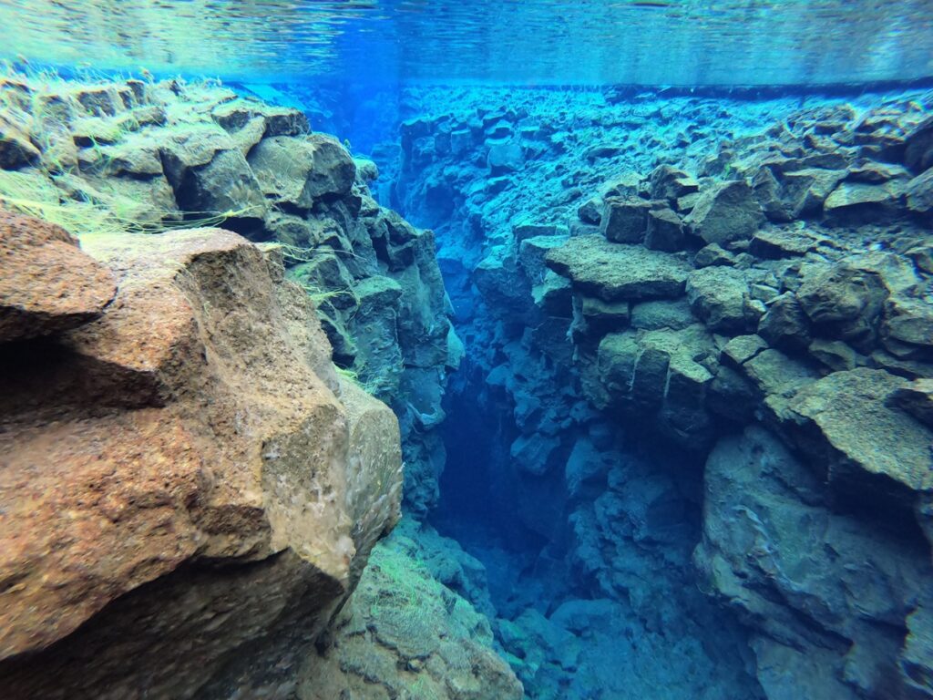 Diving in Iceland Between Tectonic Plates With YOLO Travel