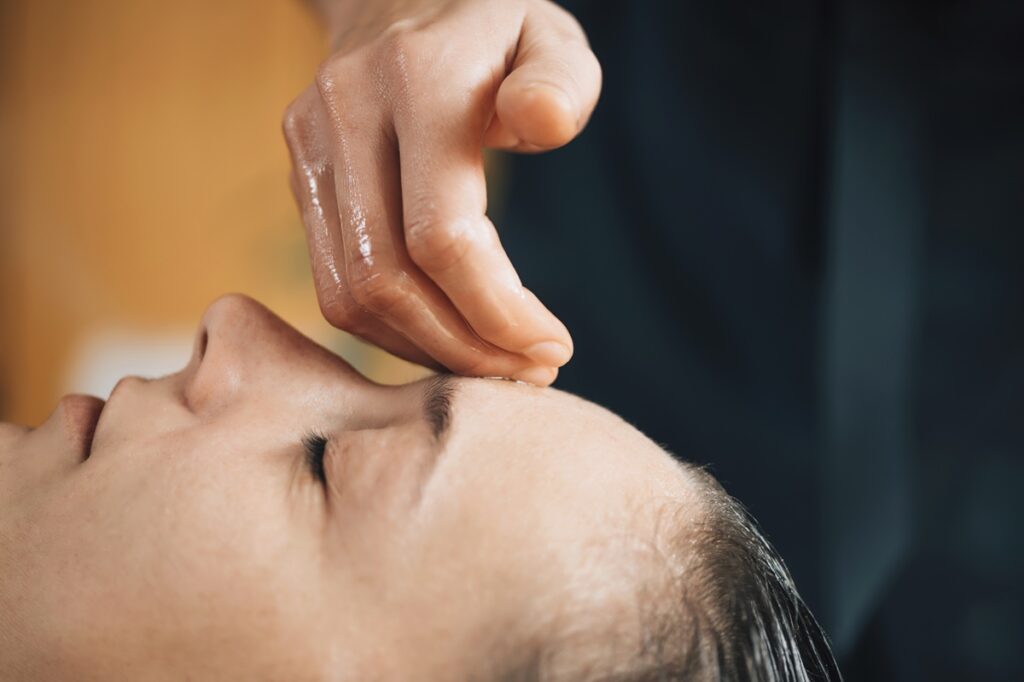 Thyroid Problems and Headaches: What’s the Link?